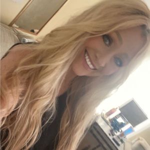 Meet your Posher, Deanna